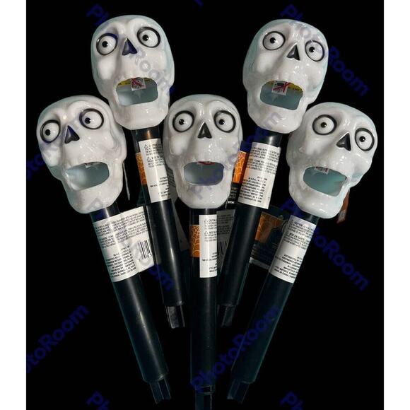 piquet solaire? Other - > Set Of 5 Halloween Yard Decorations Solar Pathway Stake Skull Lights New!